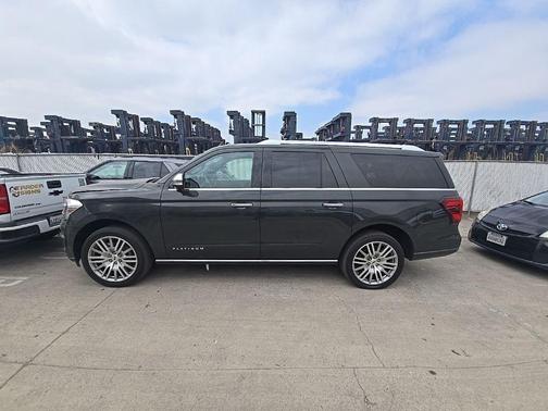 2022 Ford Expedition Max Platinum