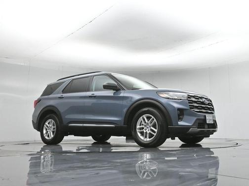 Vapor Blue Metallic 2025 Ford Explorer Active