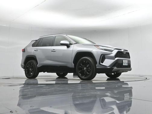 Silver Sky Metallic 2025 Toyota RAV4 Hybrid SE