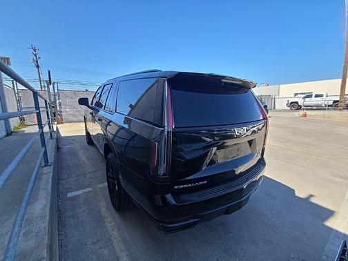 2021 Cadillac Escalade ESV Sport