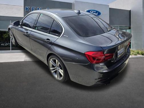 2018 BMW 330e iPerformance
