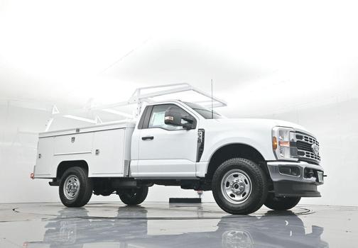 2025 Ford F-350 XL