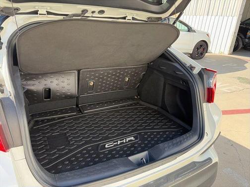 2020 Toyota C-HR XLE