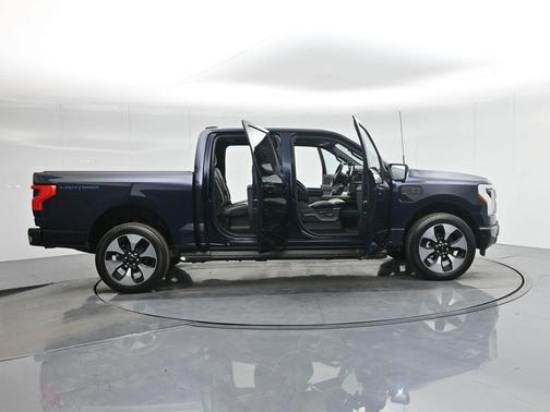 2023 Ford F-150 Lightning Platinum