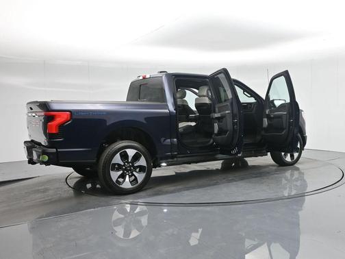 2023 Ford F-150 Lightning Platinum