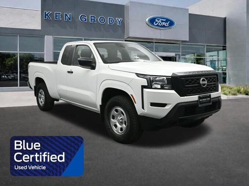 2022 Nissan Frontier S