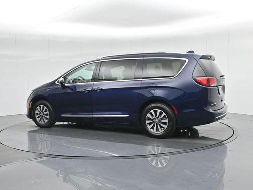 2020 Chrysler Pacifica Hybrid Limited
