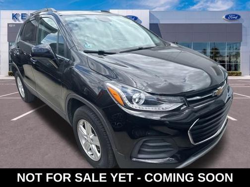 Mosaic Black Metallic 2020 Chevrolet Trax LT