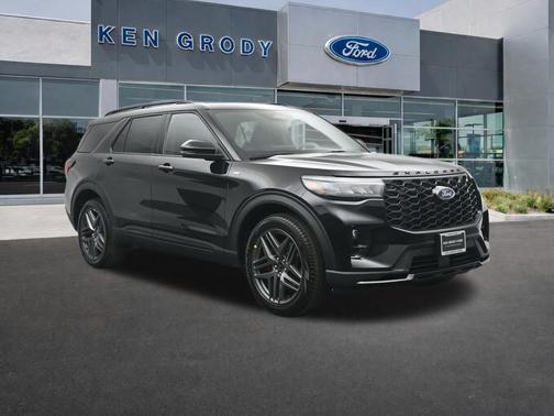 Black Metallic 2026 Ford Explorer ST-Line