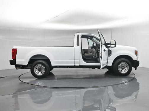 OXFORD WHITE 2022 Ford F-250 XL