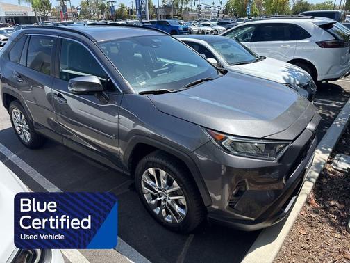 2020 Toyota RAV4 XLE Premium