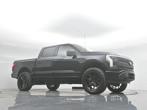 2025 Ford F-150 Lightning XLT