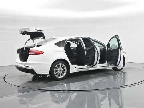 2020 Ford Fusion Hybrid SE