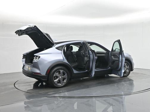 2022 Ford Mustang Mach-E Select