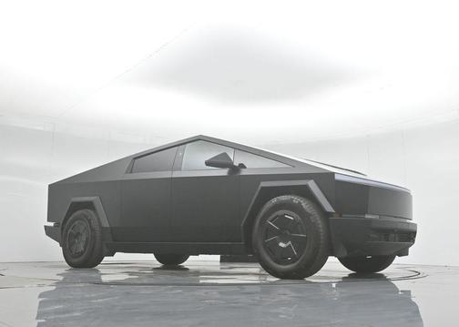 2024 Tesla Cybertruck Base