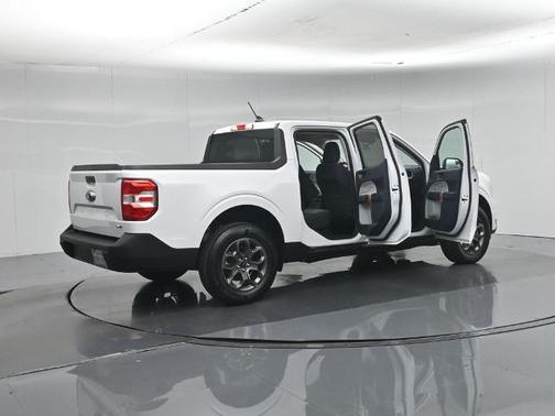 OXFORD WHITE 2023 Ford Maverick XLT