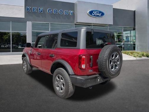 Ruby Red Metallic Tinted Clearcoat 2025 Ford Bronco Big Bend