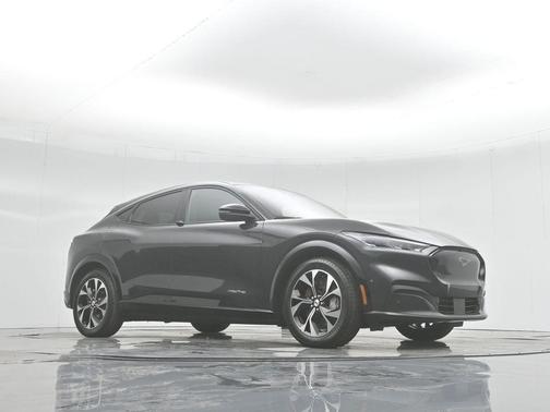 2022 Ford Mustang Mach-E Premium