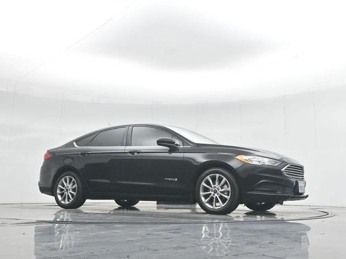 2017 Ford Fusion Hybrid SE