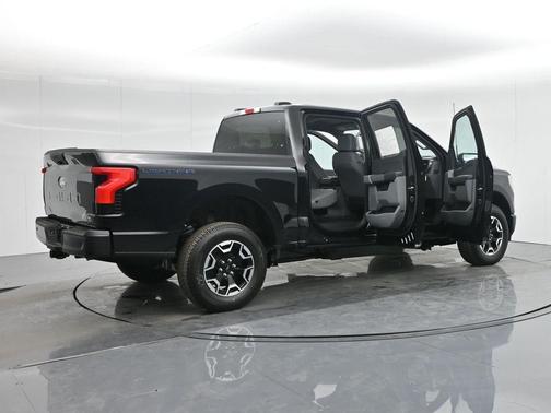 2024 Ford F-150 Lightning Pro