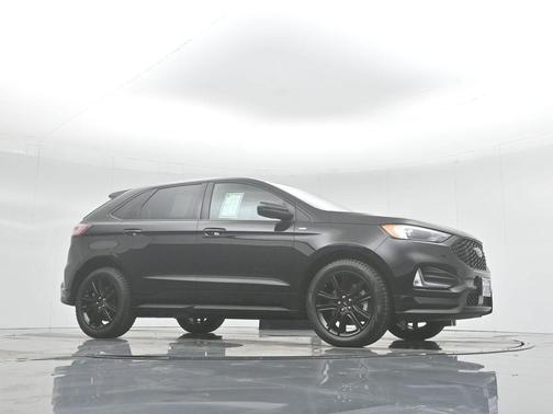 2022 Ford Edge ST Line