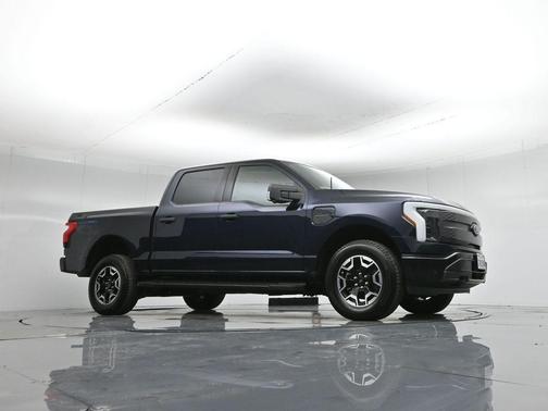 2023 Ford F-150 Lightning XLT