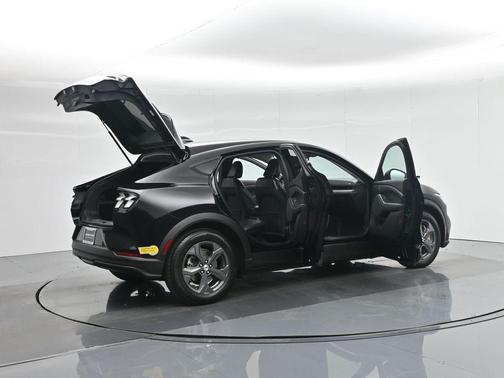 2022 Ford Mustang Mach-E Select