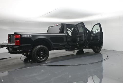 AGATE BLACK 2025 Ford F-350 LARIAT SUPER DUTY