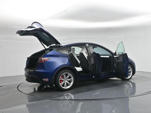 2024 Tesla Model Y Long Range