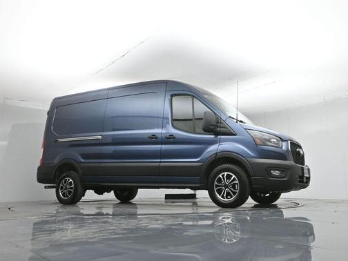 2026 Ford Transit-250 148 WB Medium Roof Cargo