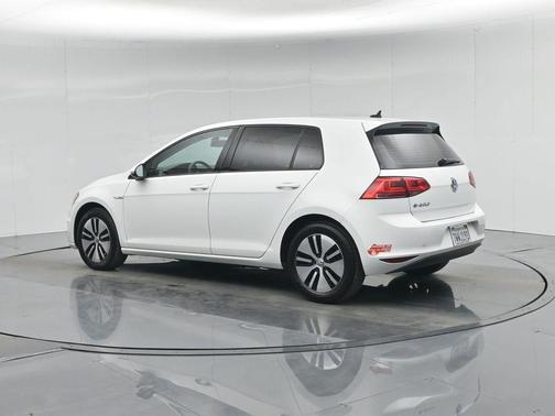 2016 Volkswagen e-Golf SE