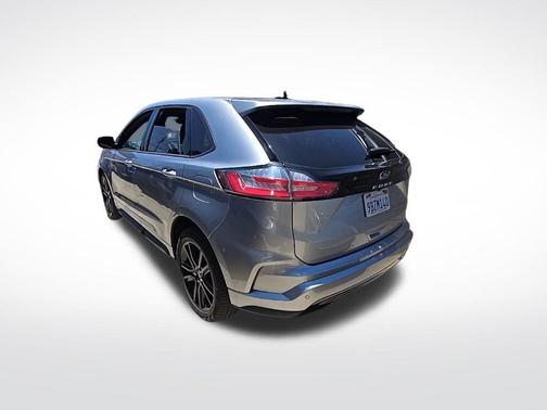 2022 Ford Edge ST Line