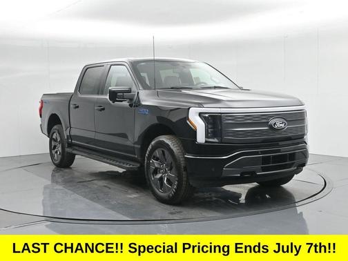 2025 Ford F-150 Lightning LARIAT