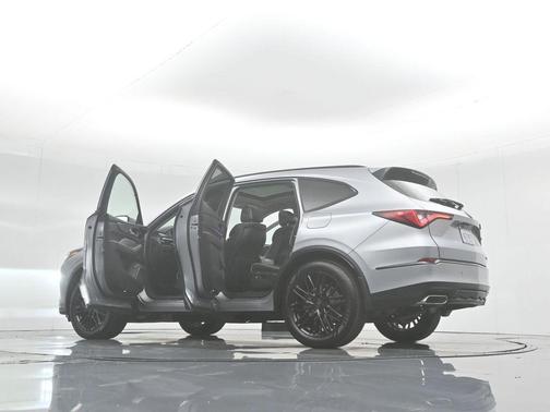 2022 Acura MDX Advance