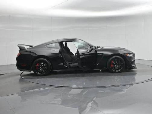 SHADOW BLACK 2017 Ford Mustang SHELBY GT350