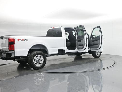 2025 Ford F-350 XLT