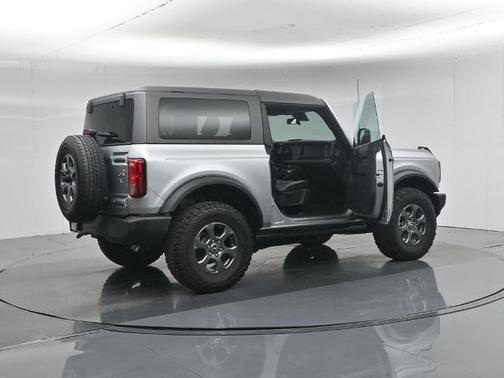 ICONIC SILVER METALLIC 2024 Ford Bronco BIG BEND