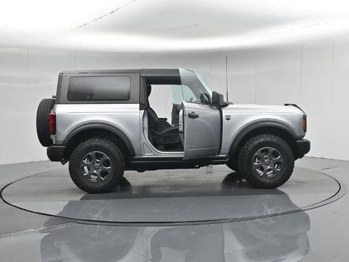 ICONIC SILVER METALLIC 2024 Ford Bronco BIG BEND