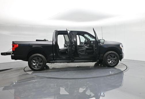 2024 Ford F-150 Lightning LARIAT