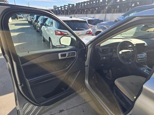 2021 Ford Explorer Base