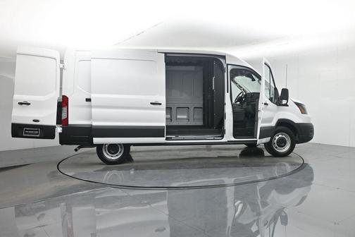 2025 Ford Transit-250 148 WB Medium Roof Cargo