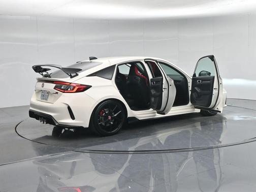 Championship White 2024 Honda Civic Type R Base