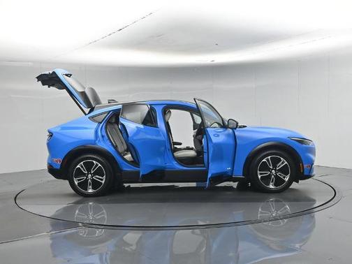 GRABBER BLUE METALLIC 2023 Ford Mustang Mach-E PREMIUM