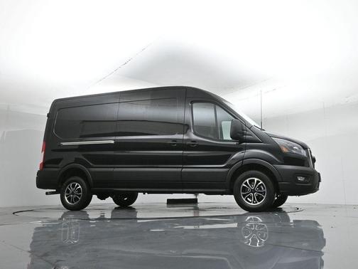 2026 Ford Transit-250 148 WB Medium Roof Cargo