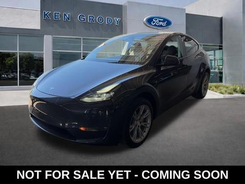 2024 Tesla Model Y Long Range