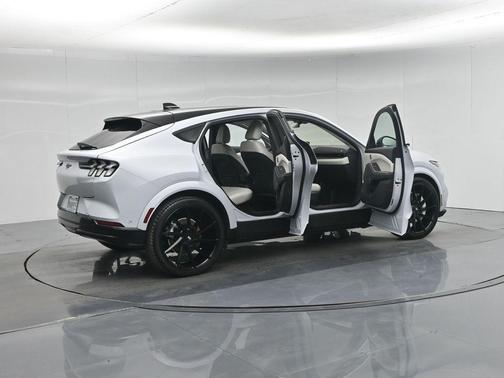 2021 Ford Mustang Mach-E Premium