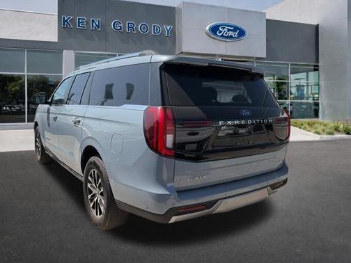 Glacier Gray Metallic 2025 Ford Expedition Max Platinum