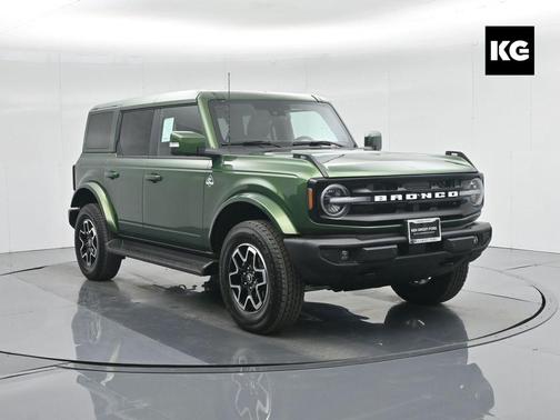 2025 Ford Bronco Outer Banks