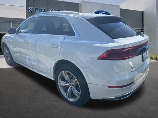 2023 Audi Q8 55 Premium Plus