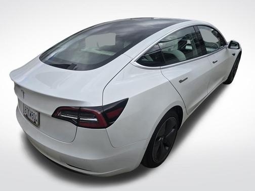 2020 Tesla Model 3 Standard Range Plus